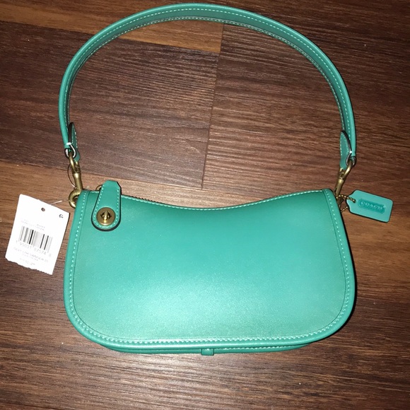 Coach Swinger Mini Leather Handbag NWT - Picture 2 of 9